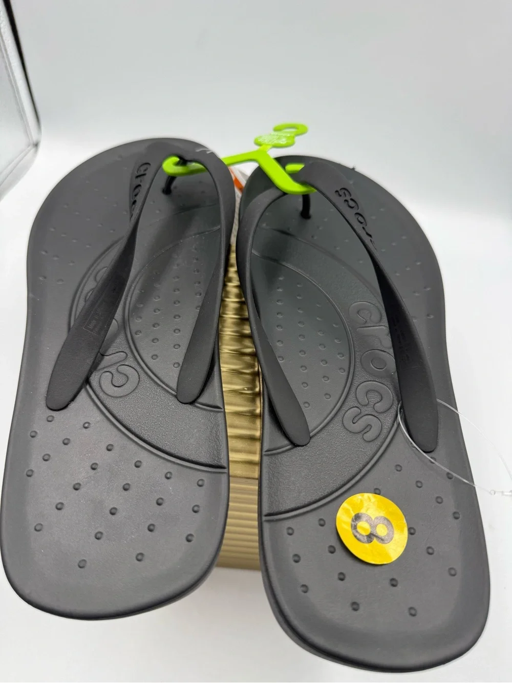 Men’s CROCS BLACK FLIP WATER FRIENDLY BEACH FLIP FLOP BEACH SANDALS  8 NWT